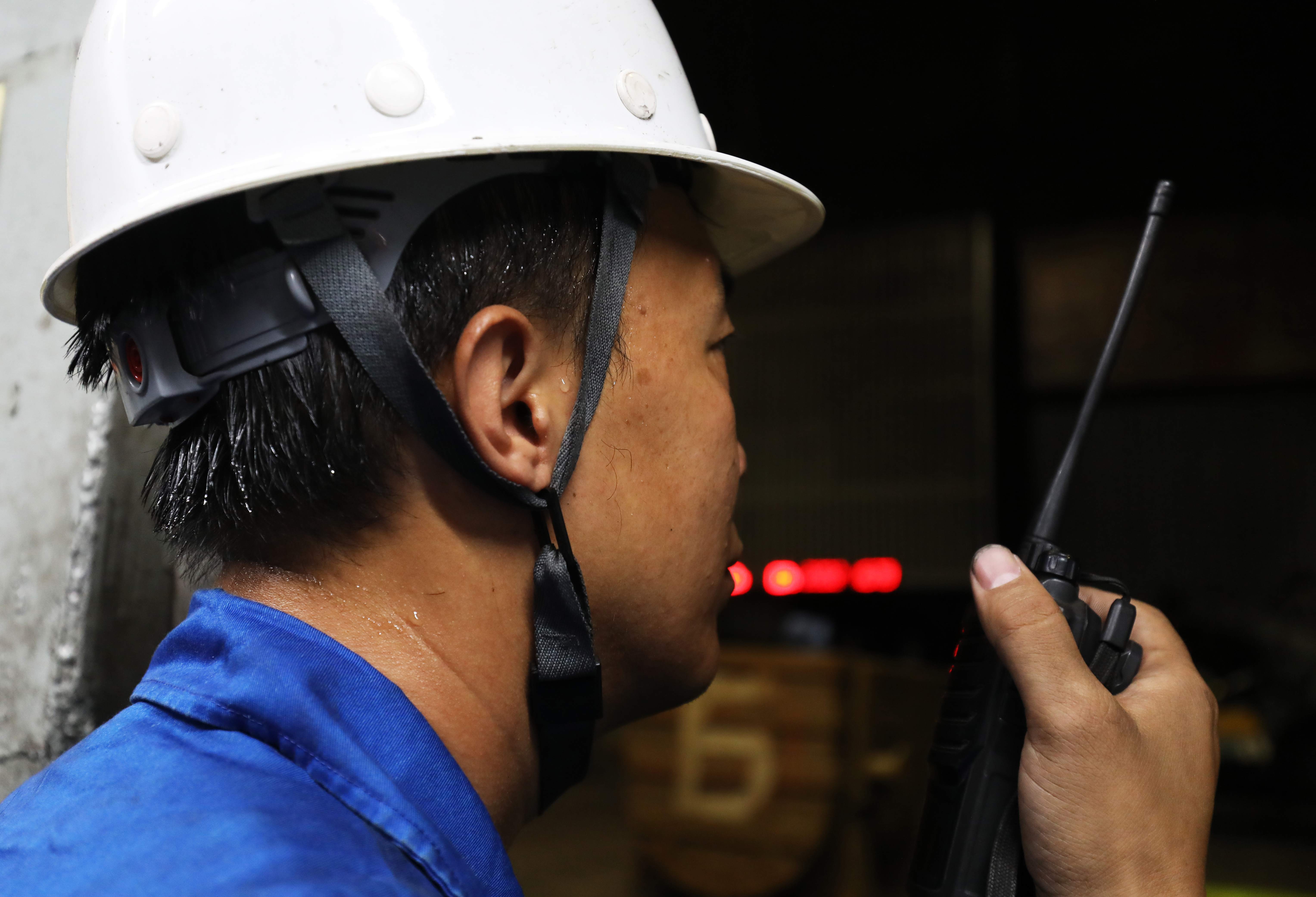 《吴瑞富:津西天车工的技术尖兵》(组照1)